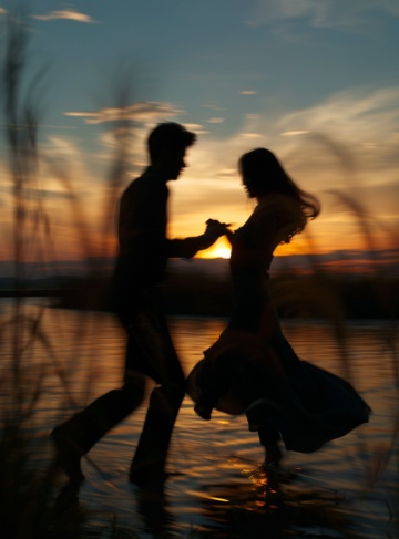 病娇皇叔白切黑：农门医妃哪里逃（芋泥酥）精品短文小说推荐_权谋与爱情交织，医者的智慧与柔情相伴